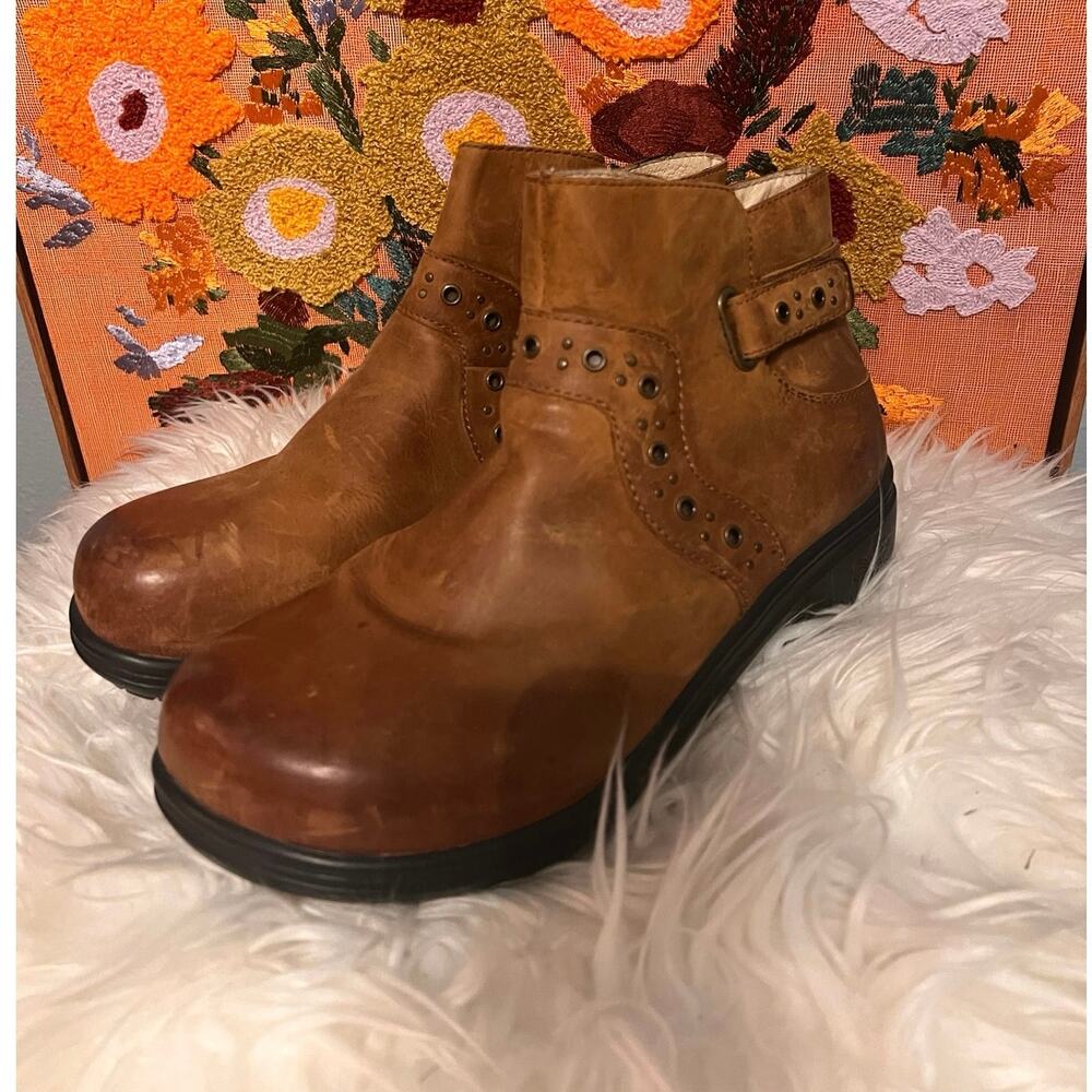 Alegria Zoey Buckle Zipper Boots EUC Comfort Size 38 Hook and Loop Leather 8-8.5